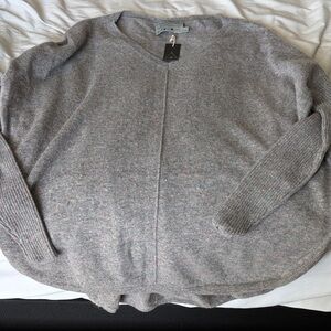 NWT Subtle Luxury‎ Gray Cashmere Sweater